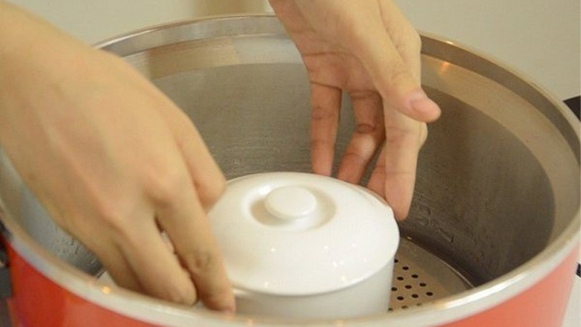 Chưng yến bằng nồi cơm điện - yensaovinhphuoc.vn