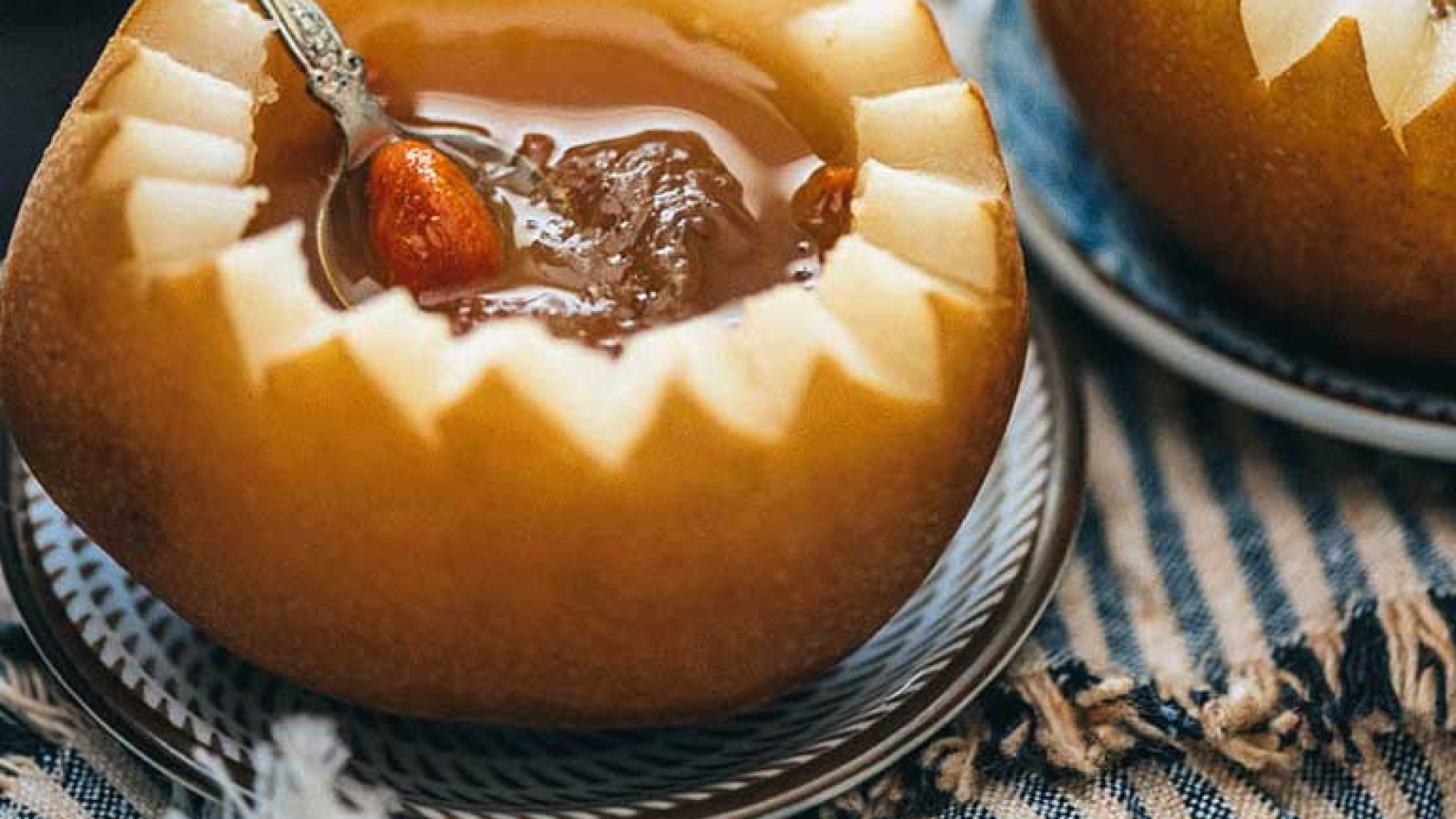 Cách chế biến yến chưng lê gừng trị ho, bổ phế - yensaovinhphuoc (2)