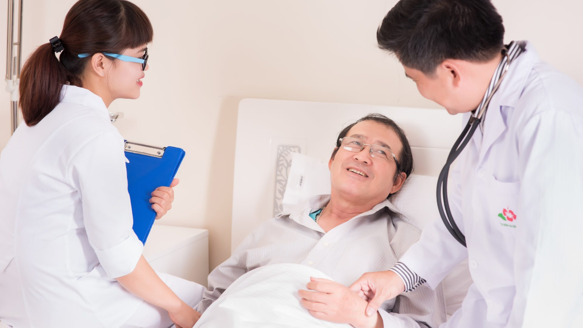 vua-moi-khoi-benh-nen-an-gi-yensaovinhphuoc.vn