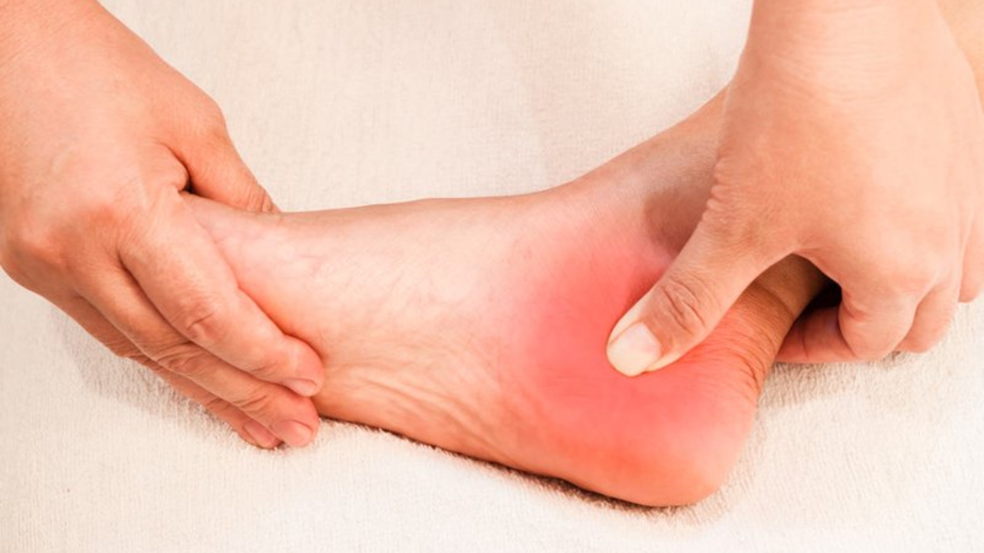 bi-quyet-nhanh-lanh-nut-xuong-got-chan-hieu-qua-yensaovinhphuoc.vn