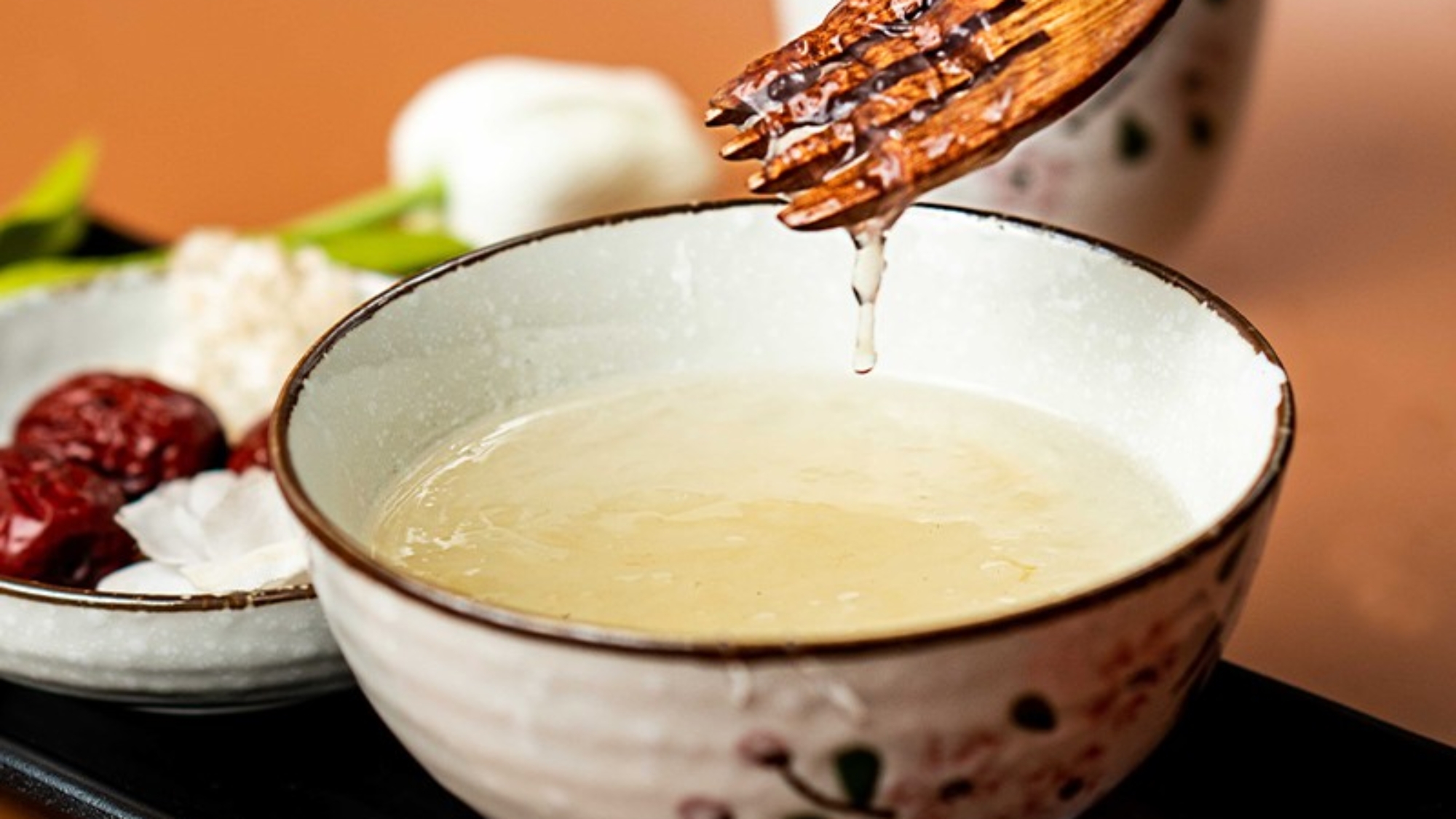 bi-quyet-che-bien-yen-sao-chung-sam-ngoc-linh-don-gian-tai-nha-yensaovinhphuoc.vn