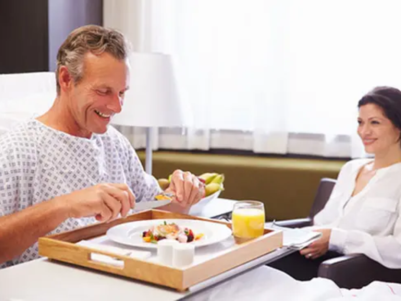 vua-trai-qua-phau-thuat-nen-an-gi-de-mau-chong-hoi-phuc-suc-khoe-yensaovinhphuoc (1)