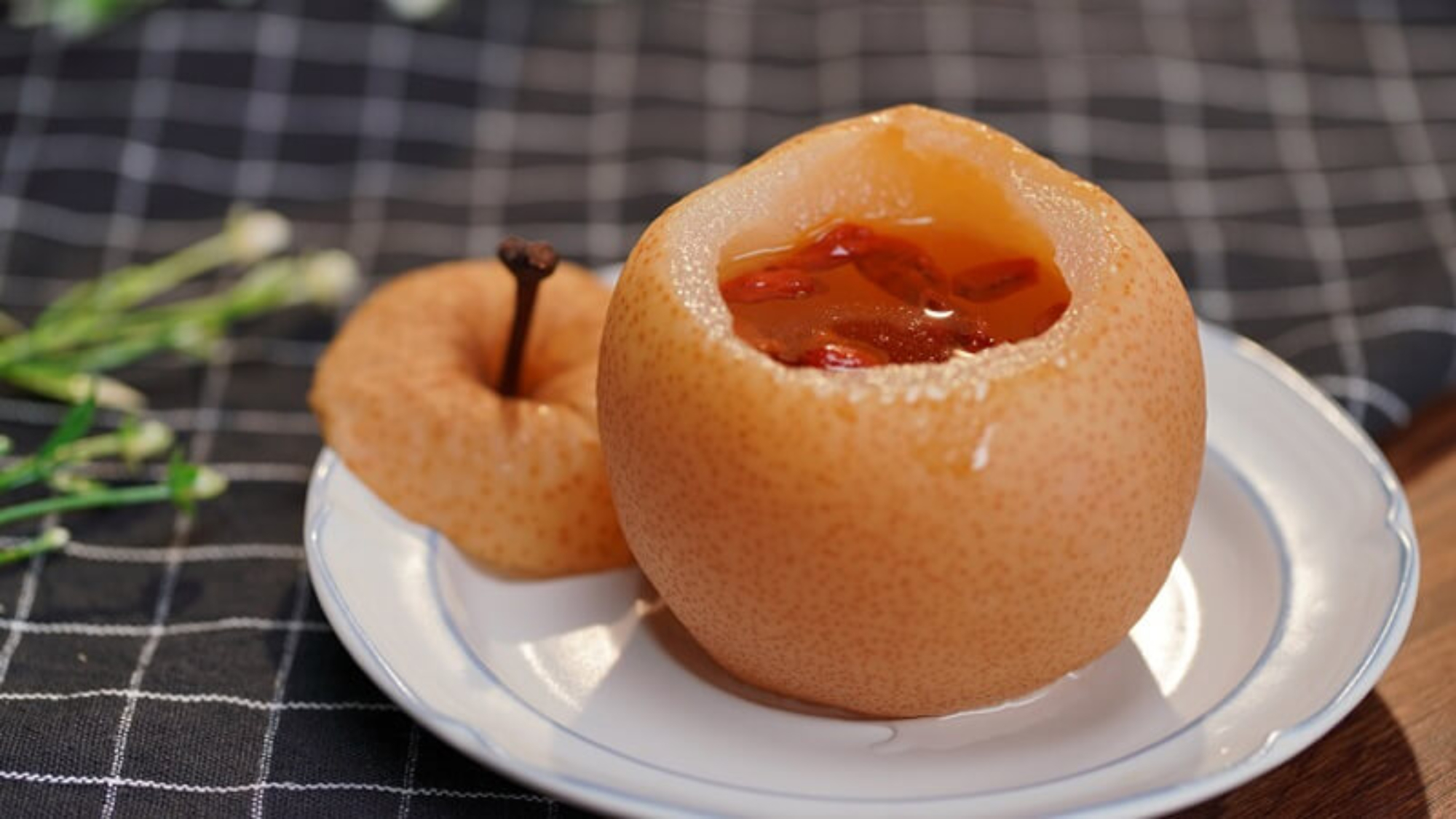 cach-che-bien-yen-sao-chung-le-mat-ong-yensaovinhphuoc.vn