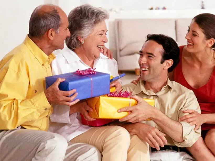 qua-tang-danh-cho-ong-ba-noi-ngoai-y-nghia-yensaovinhphuoc (2)