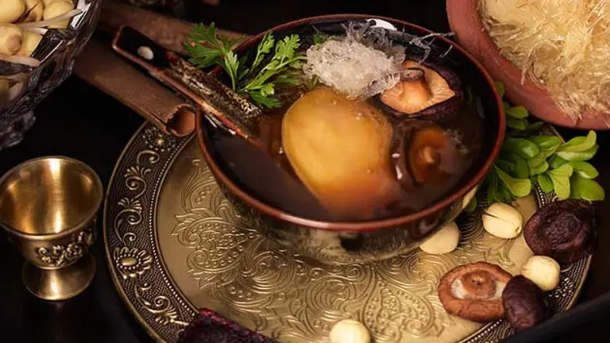 huong-dan-che-bien-sup-yen-sao-bao-ngu-thom-ngon-tai-nha-yensaovinhphuoc-3